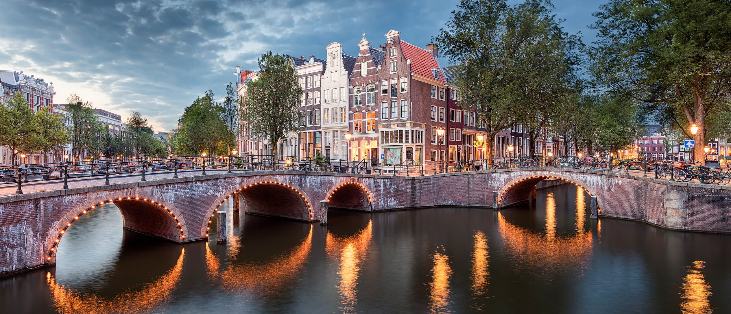 UTR Travel: Amsterdam Marathon 2026